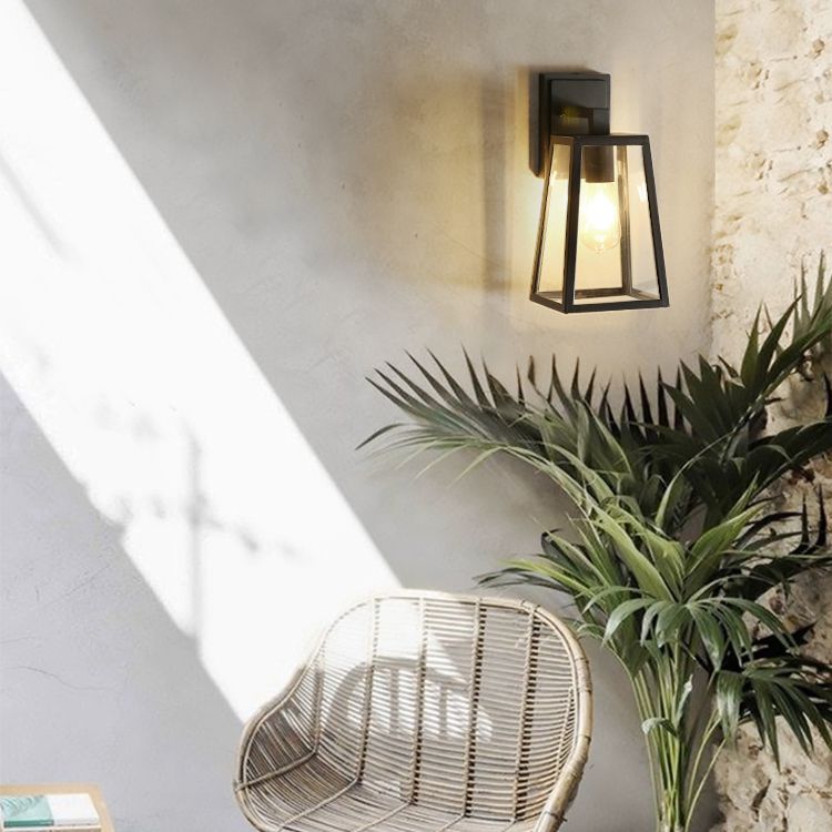 Geometrische klare Glas Wandleuchte Schatten Industrielles 1-Licht-Wandmontage Licht für den Außenbereich