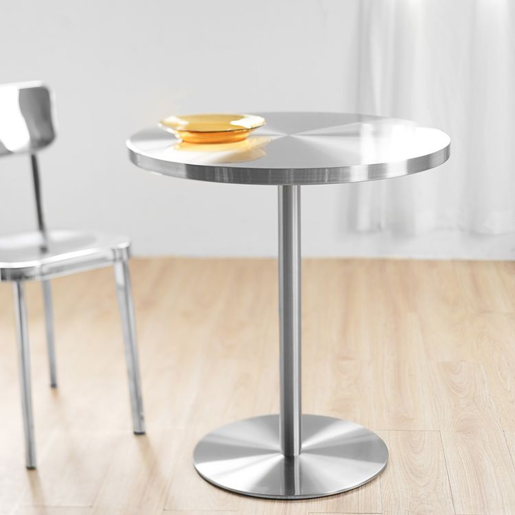 Mesa de comedor industrial de la base tulipan