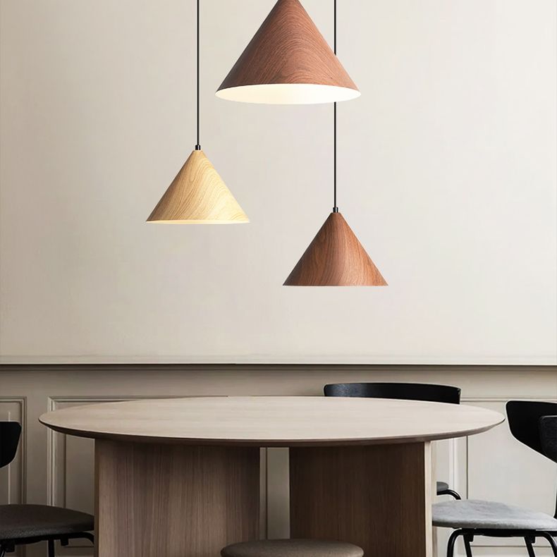 Bois moderne suspendu au plafond cône 1-Light Pendant Light pour salle à manger