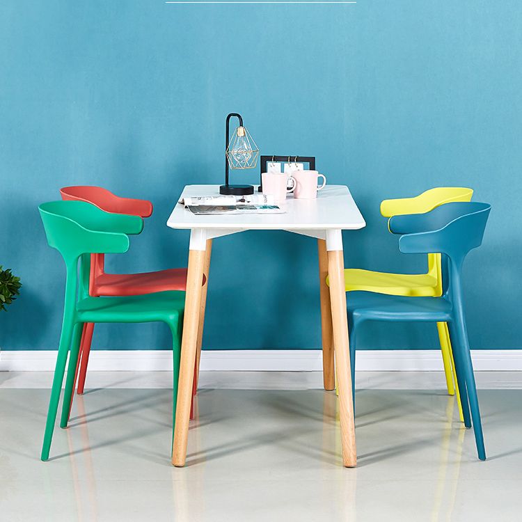 Final mate casero plástico contemporáneo de la parte posterior abierta del sillón que cena la silla