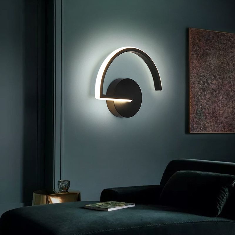 Modern Style Metallic Wall Light Linear LED Wall Light Sconce for Bedroom