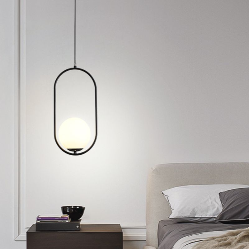 Mitte des Jahrhunderts Design Globe Hanging Lampe Weißglas Schatten Anhänger Licht mit Metallring