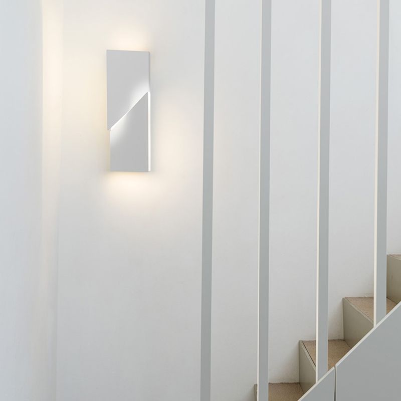 Luce da parete geometrica bianca Sconcetti di luce moderna in metallo funzione con palette di funce in metallo