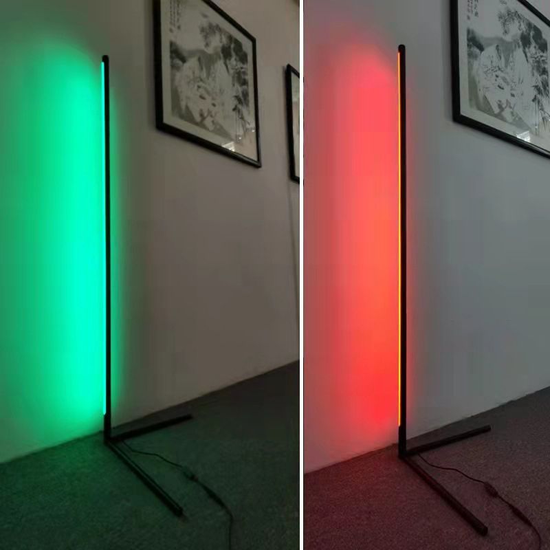Lampada da pavimento lineare contemporanea Metal Black 55 "Luce al pavimento a LED alto per soggiorno