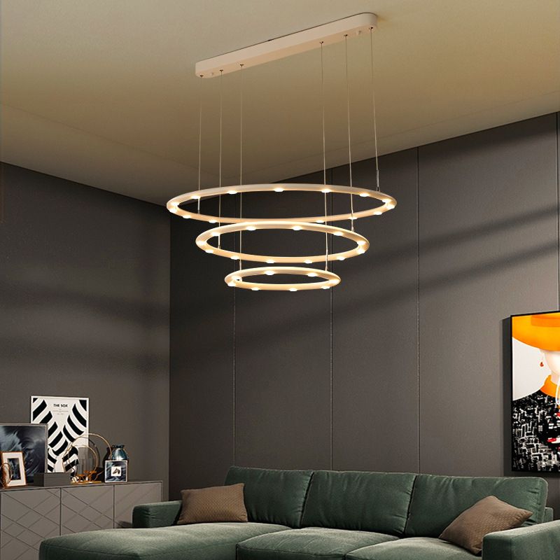 Weißer Halo -Ring Kronleuchter Anhänger Minimalist Metall LED Hängende Licht für Wohnzimmer