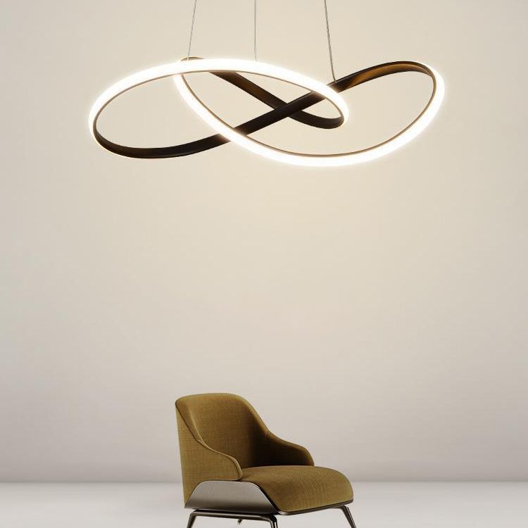 Modern karakteristiek LED Hangende lamp Acryl lineaire kroonluchter voor woonkamer