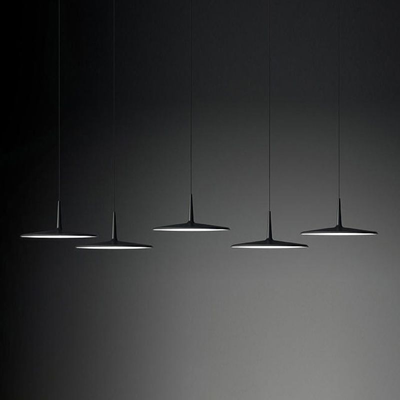 Minimalistischer Metallheizanhänger leichter, flacher Schatten 1-Licht-LED-Anhängerbeleuchtung für Esstisch