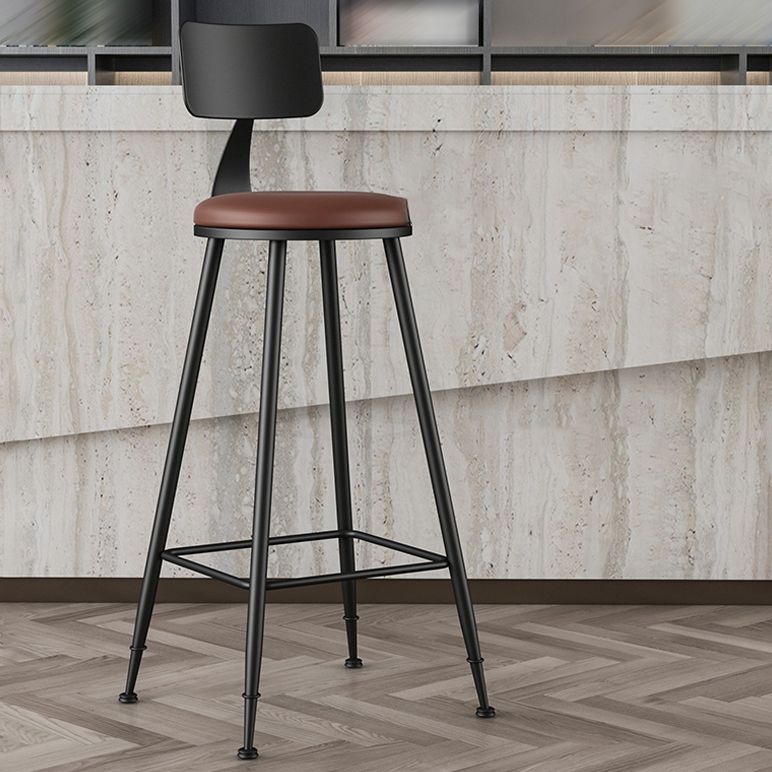 Moderner Barhocker ohne Armlehnen, Barhocker aus Eisen mit Lederkissen und Pedal