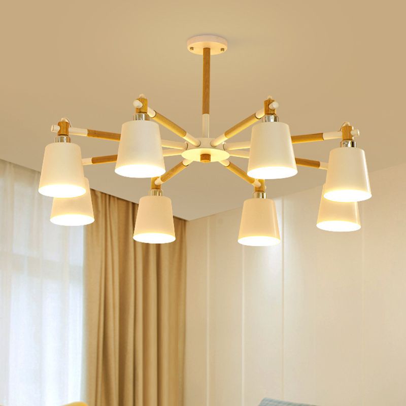 Radialer hölzerner Kronleuchter nordischer Pendelleuchte mit sich verjüngter Metallschatten