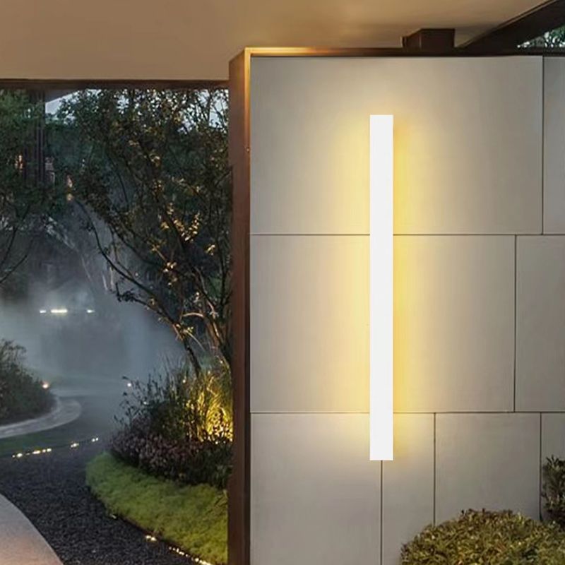 Linear Shape Metal Wall Light Modern Style Single Light Wall Mount Lamp