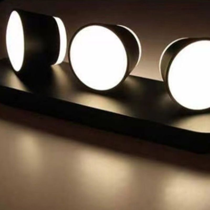 Modern Style Wall Mount Light LED Wall Sconce Light with Plastic for Living Room
