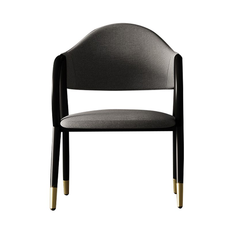 Silla de comedor de cuero industrial con respaldo abierto y patas de metal