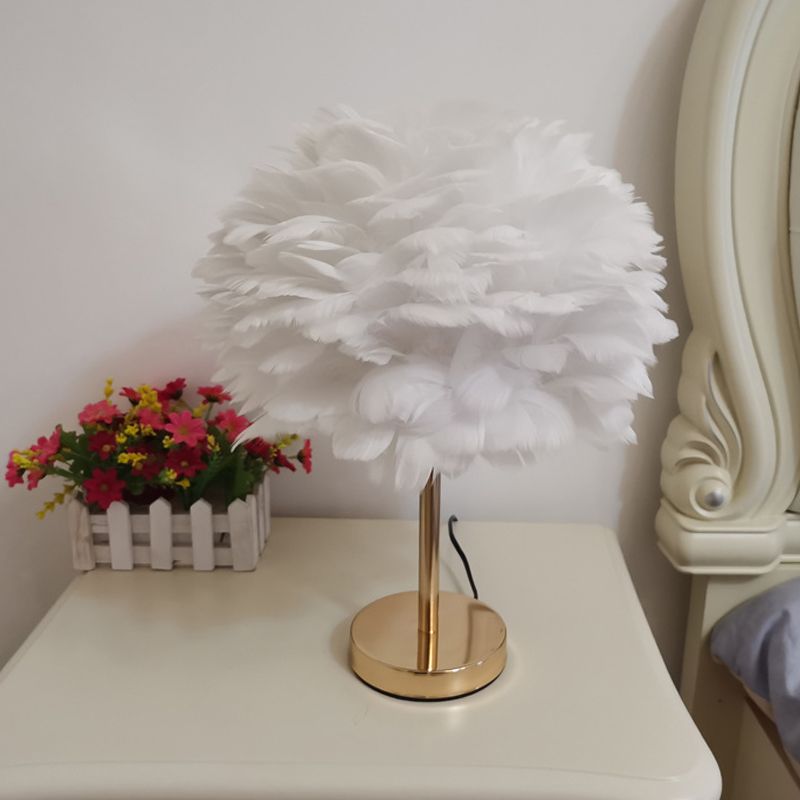 Zeitgenössischer Stil Schreibtisch Beleuchtung Leuchte kreative Federschreibtischlampe für Schlafzimmer