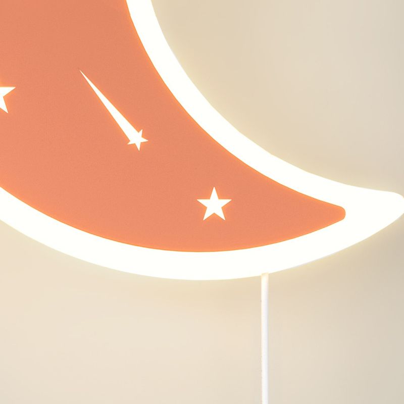 Modern Style Moon Shape Wall Sconce Metal 1 Light Sconce Lighting for Living Room