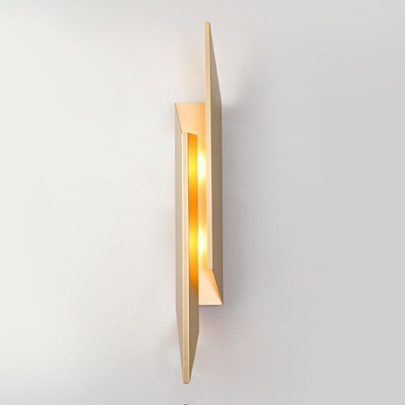 Postmodern Metal Wall Sconce 2 Head Wall Mounted Light Fixture for Bedroom