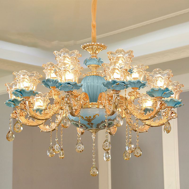 Iluminación de lámpara de araña azul clásica lámpara de colgante floral volante tirado a mano con acento de cristal