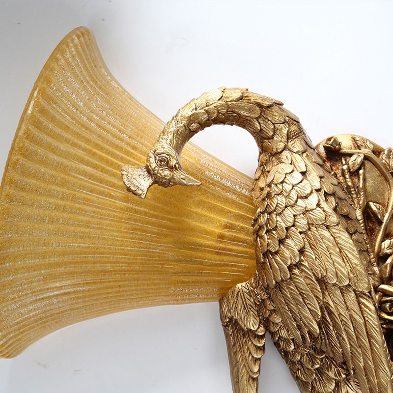 1 Kopfleuchte Leuchte Vintage Style Bell gelbe Glaswandlampe mit goldenem Pfaudesign, links/rechts