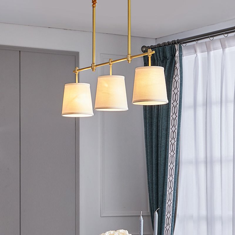 Lámpara colgante de comedor de comedor de 3 luces Luz de la isla dorada moderna con sombra de tela de cono