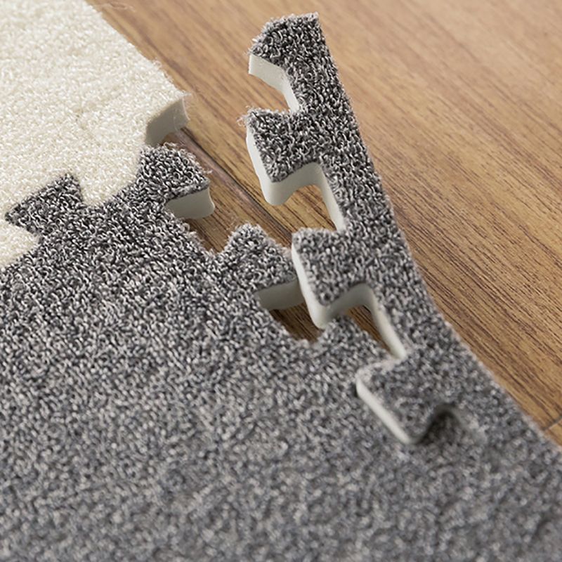 Bedroom Carpet Tiles Interlocking Square Stain Resistant Carpet Tiles