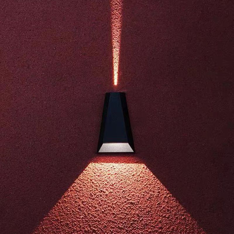 Moderno Minimalista Geométrico Geométrico ARRIBA LED MALA MEAL METAL 2 luces de luces 2 luces