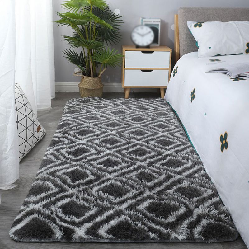 Aesthetic Contemporary Tartan Rug Simplicity Shag Polyester Area Rug Easy Care Stain Resistant Area Carpet for Bedroom
