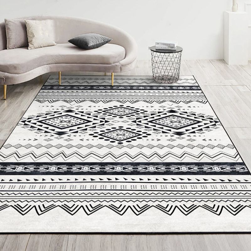 Bohemian Tribal Totem Rug Retro Polyester Carpet Stain Resistant Area Rug for Living Room