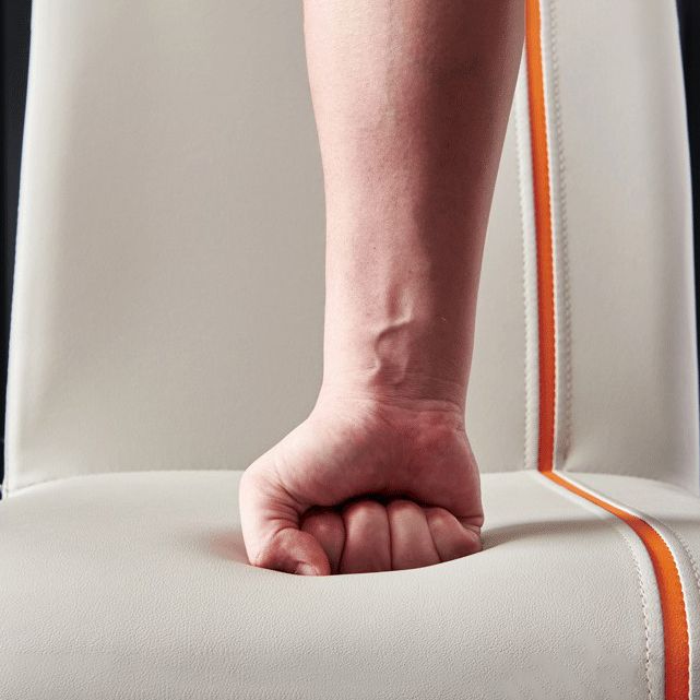 Parsons de finition mate de chaise latérale en cuir d'unité centrale d'hôtel contemporain dinant des chaises