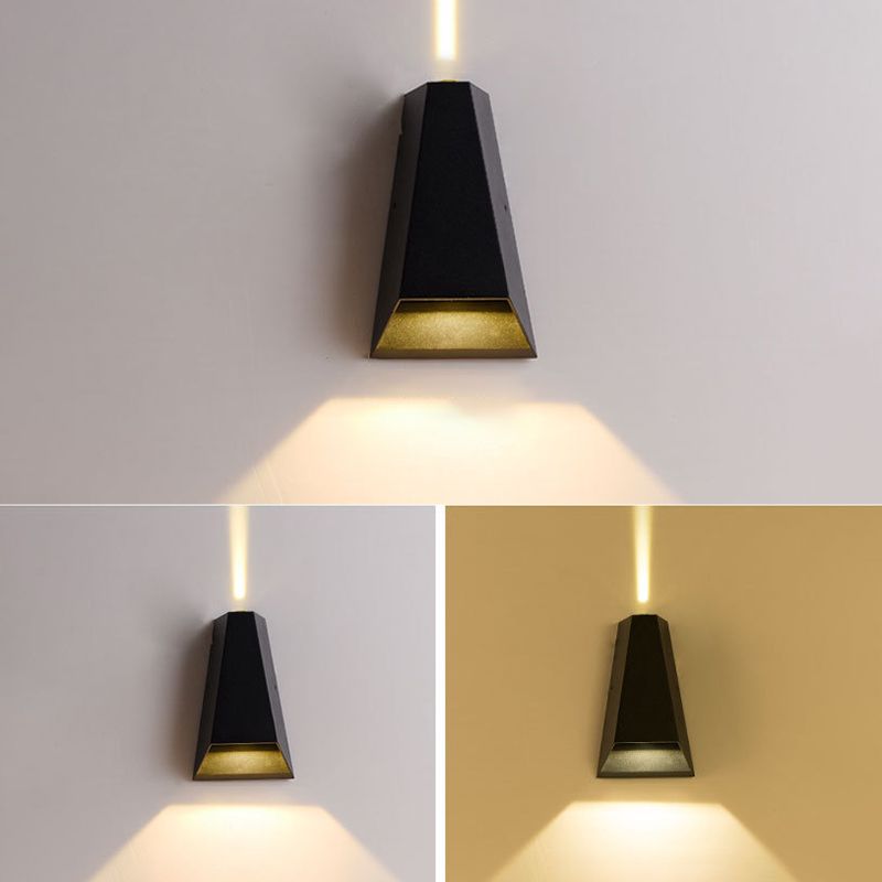 Modern Style Geometric Shade Wall Lighting Metal 2 Lights Sconce Lamp in Black