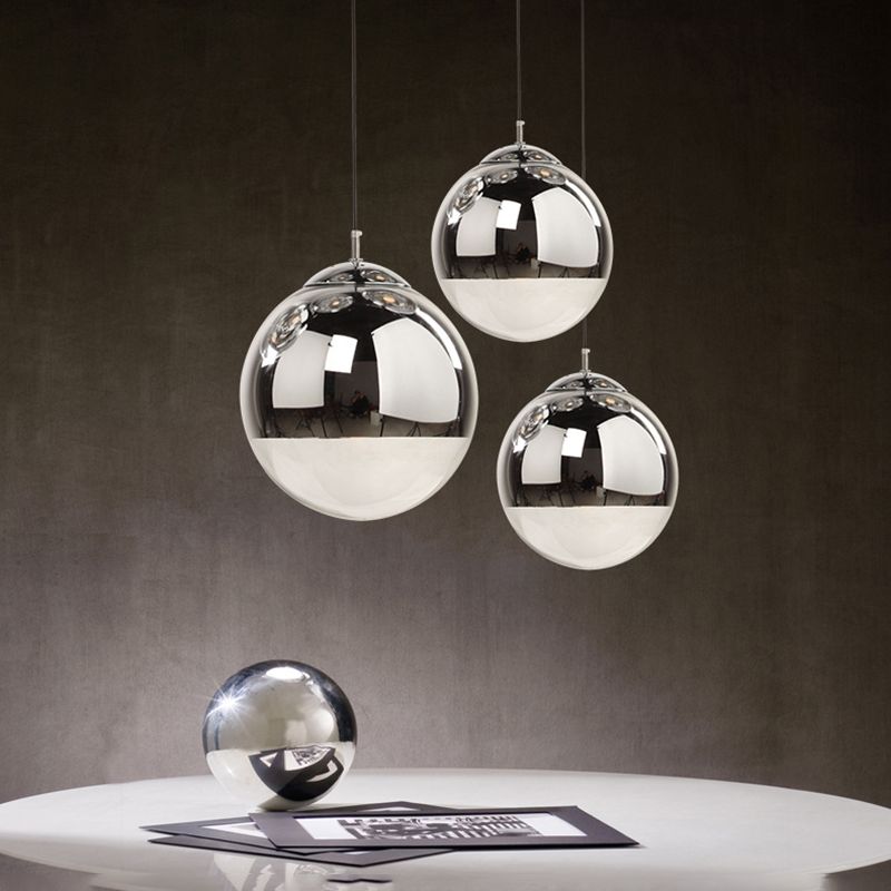 Moderner Glasglasanhänger Light Globe Platting Spiegelte hängende Licht in Silber für Nachtbalken