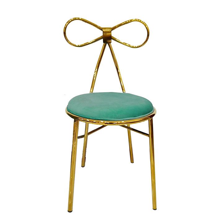 Chaise d'appoint en métal de style Glam, chaise de salle à manger à dossier ouvert avec pieds dorés pour un usage domestique