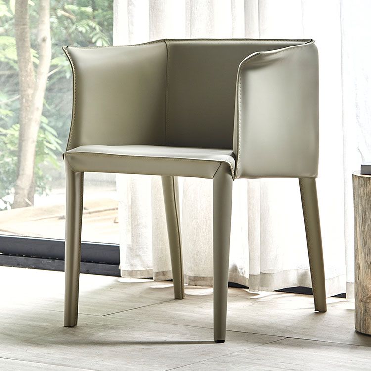 Silla de comedor moderna de cuero para restaurante Silla de comedor con respaldo sólido