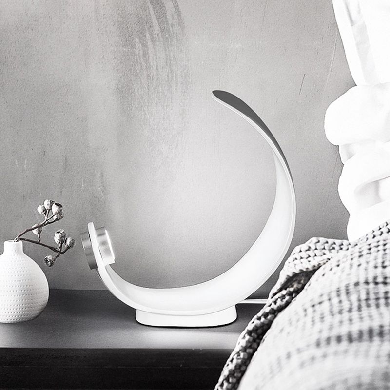 White Finish Bend Moon Shape Desk Light Simple LED Metallic Night Table Lamp for Bedside