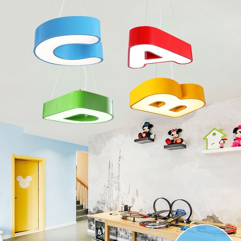 18 "/23.5" brede alfabetspoeling verlichting Kinderen metalen rood/blauw/groen LED -plafondlamp voor slaapkamer