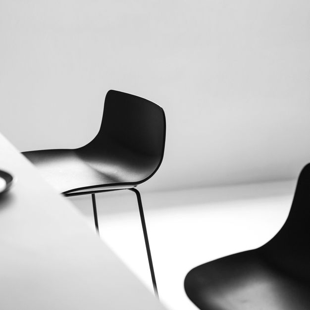 Modern Style Plastic Armless Stools Low Back Counter Stools with Metal Base