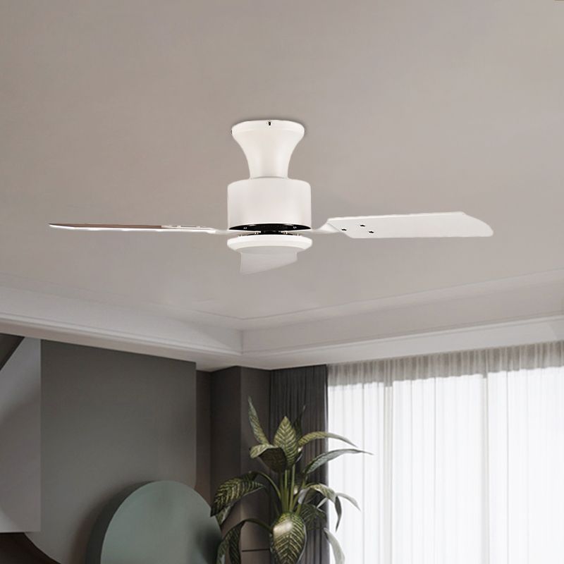 LED kreisförmige Anhängerlüfter Licht Modernismus weiße Metall Halbflush -Halterung mit 3 Holzklingen, 32 "/36" Breite