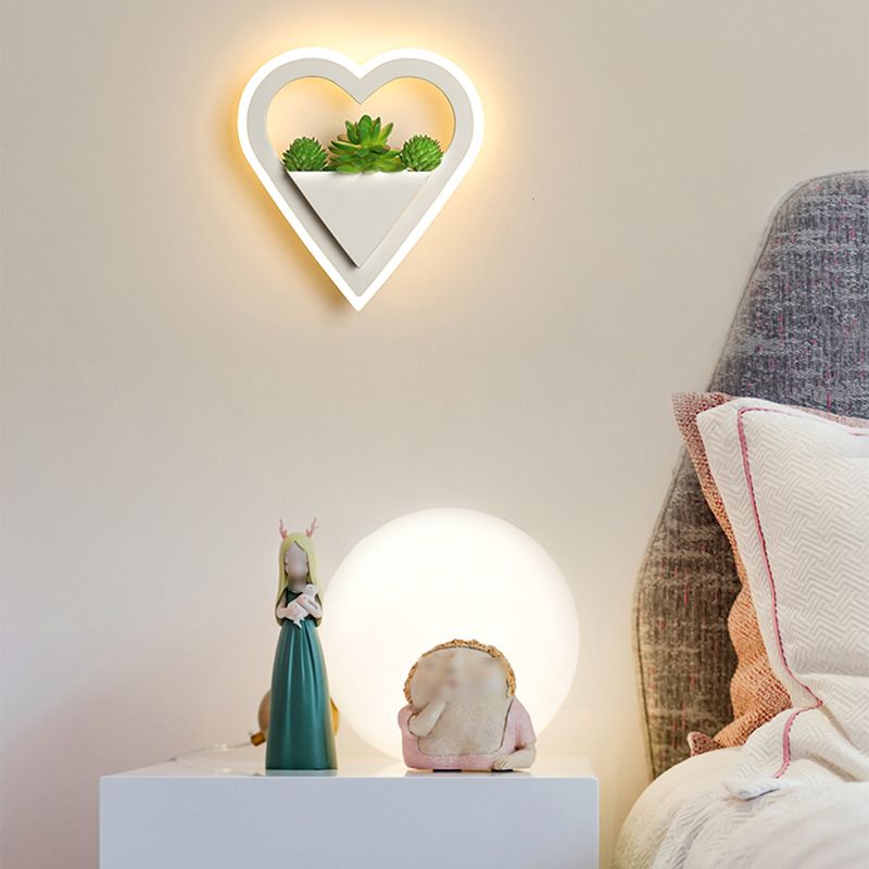 Geometry Metal Wall Light Modern Style 1 Light Wall Lamp in White(Plant Not Included)