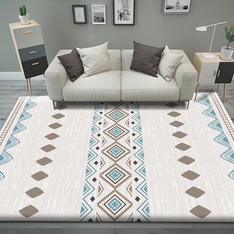 Black Pattern Rug Polyeter Simple Rug Stain Resistant Rug for Living Room