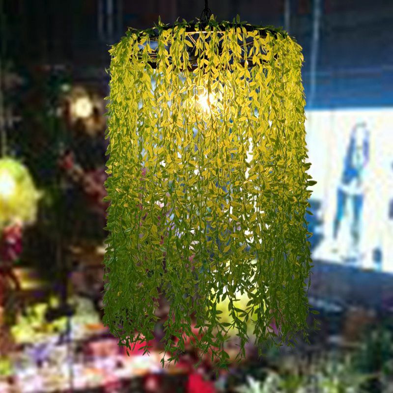 Chandelier de chandelier suspendu industriel en fer à fer routiers avec une plante artificielle en vert