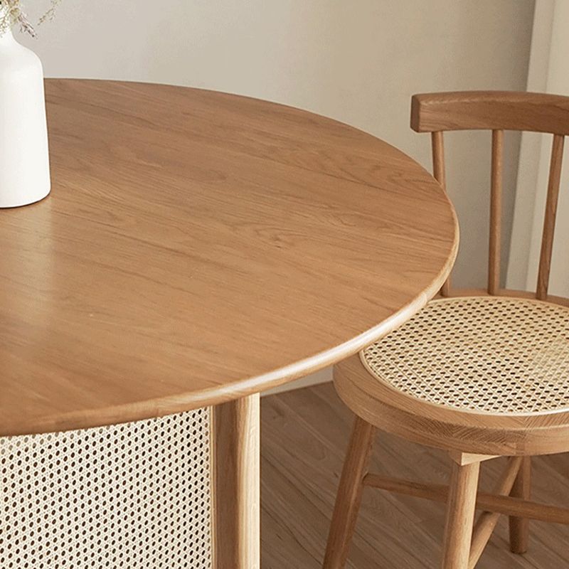 Modern Round Dining Room Table Solid Wood Dining Table for Kitchen