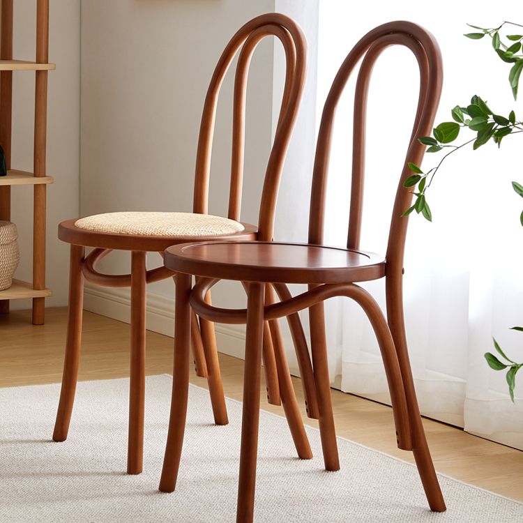 Les chaises contemporaines en hêtre massif ont placé les chaises de salle à manger de cuisine arrière de Windsor