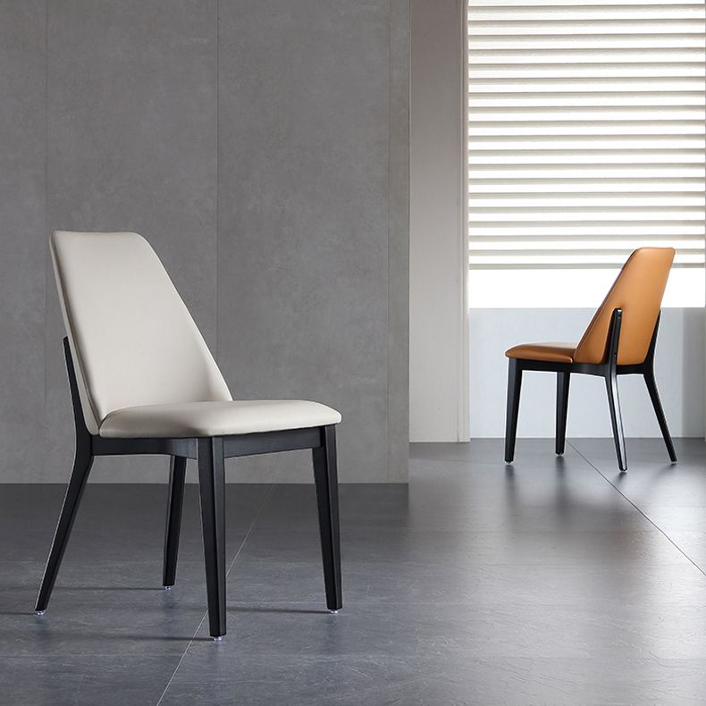 Chaise d'appoint de restaurant en cuir industriel Chaise de salle à manger Parsons au fini mat (Ensemble de 2)