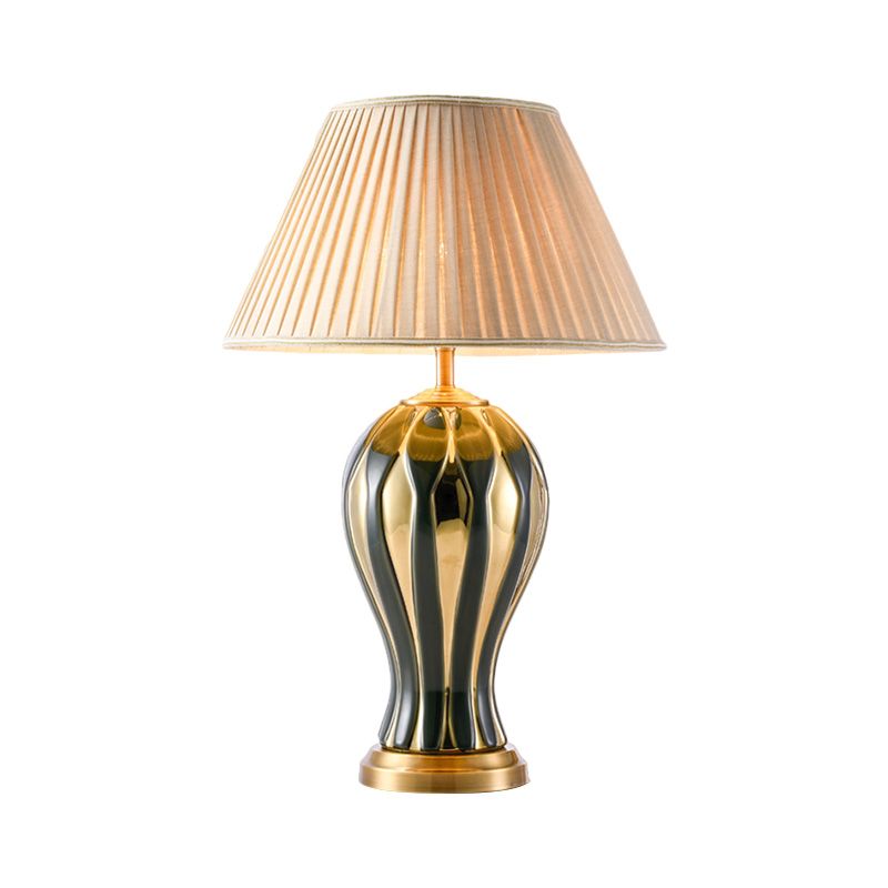 Black-Gold Vase Design Base Desk Light Retro Porcelain 1 Light Study Room Night Table Lamp with Conic Fabric Shade