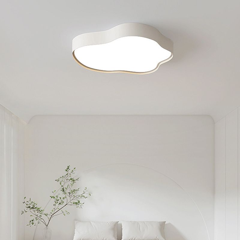 White Ceiling Light Fixture Nordic Metal LED Flush Mount for Bedroom
