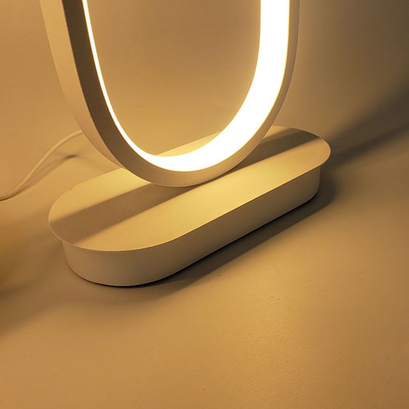 Table de nuit en acrylique elliptique légère lampe de chevet nordique LED pour chambre à coucher