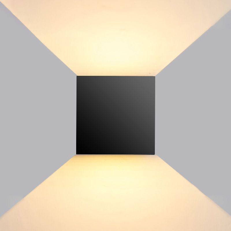 Moderner minimalistischer Stil quadratisch auf und ab LED Wandleuchte Metallwandleuchten für Außenwand