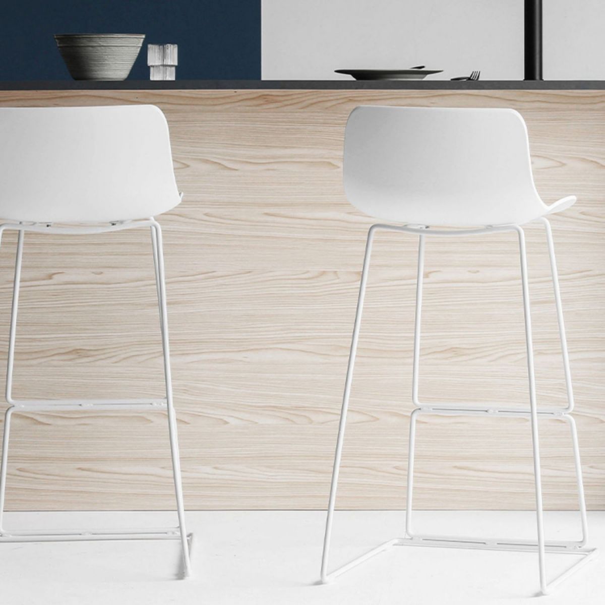 Nordic Bar-stool Plastic Counter Bar Stool for Kitchen Bar with Metal Legs