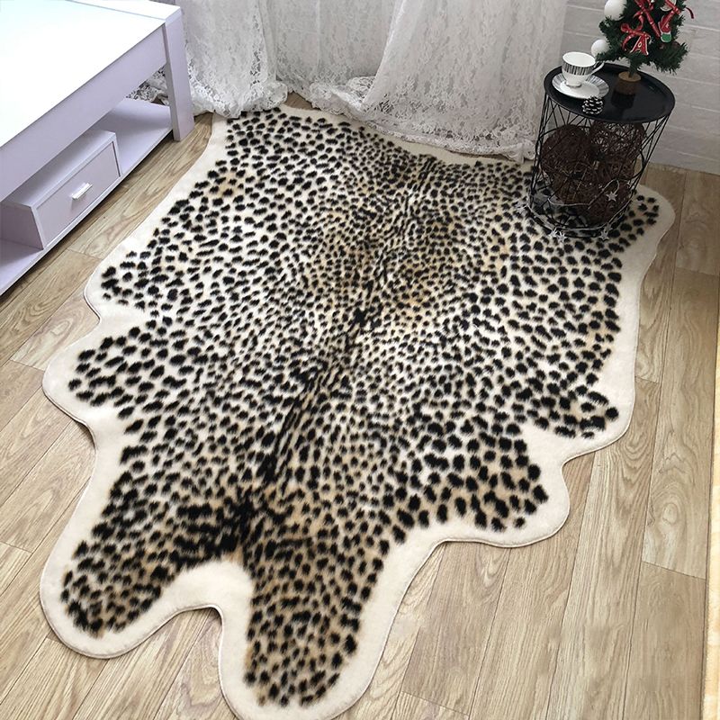 Irregular Shaped Leopard Print Rug Black Nordic Carpet Synthetics Non-Slip Backing Washable Pet Friendly Rug for Bedroom