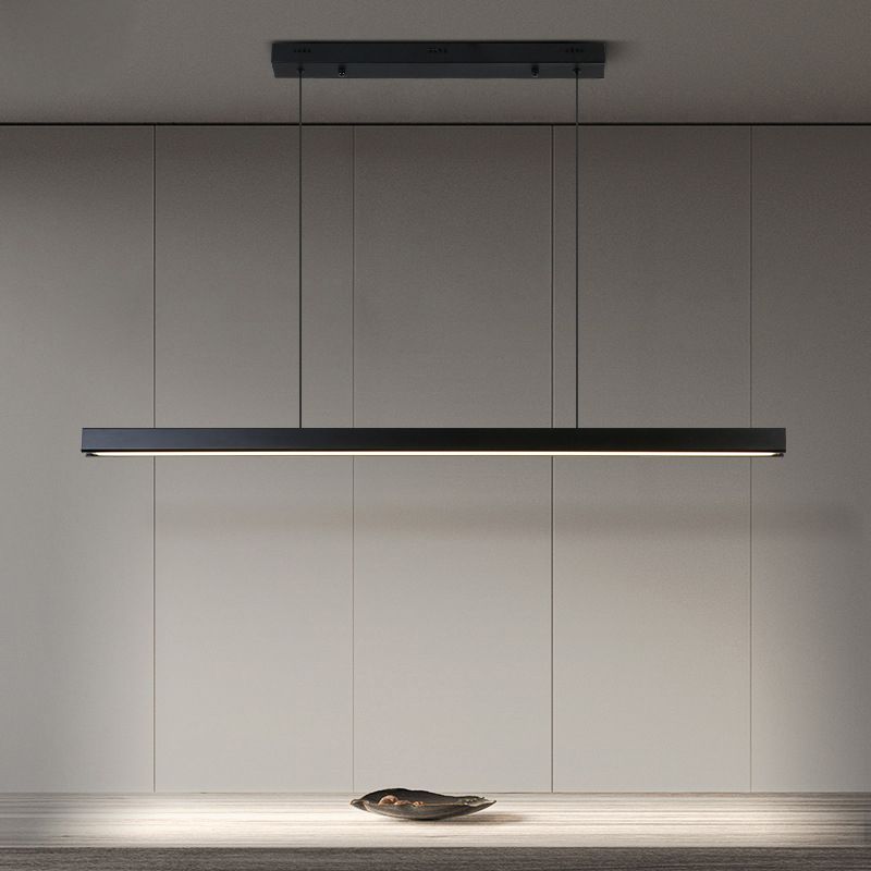 Minimalisme moderne Black Linear Island Pending Lighting LED Metal Island Island Light pour table à manger