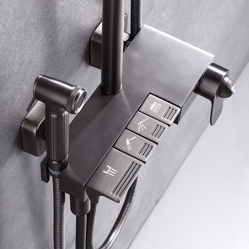 Modern Brass Shower System Adjustable Spray Pattern Shower Set