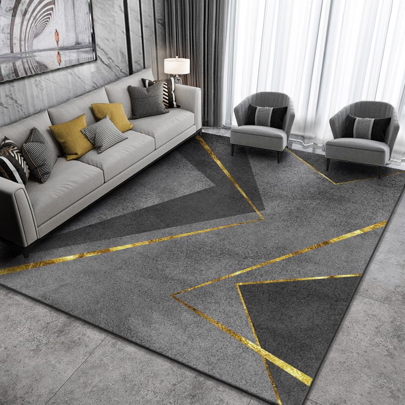 Simplicity Triangle Pattern Rug Polyester Indoor Carpet Stain Resistant Area Rug for Living Room